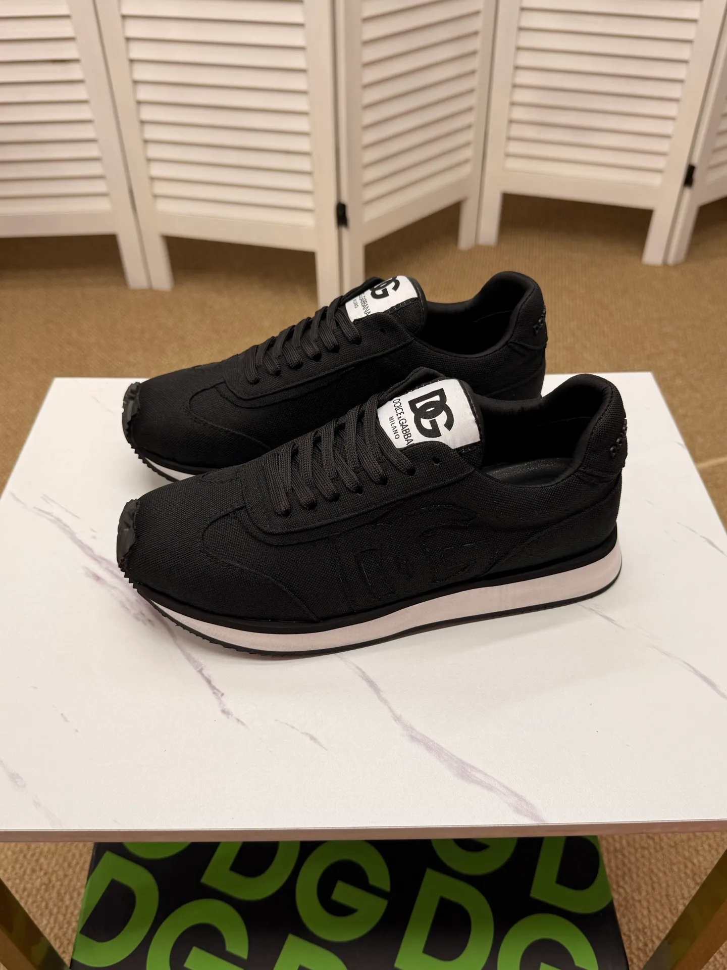 Men's clothing and shoes 230. The latest sports and casual shoes for couples (DG) are fashionable and versatile, and can add luster to various looks. Create an exquisite design with unique dynamic vitality and modern atmosphere, showing modern elegance. Size: 36-46 (45 and 46 are custom-made and cannot be returned or exchanged) Se